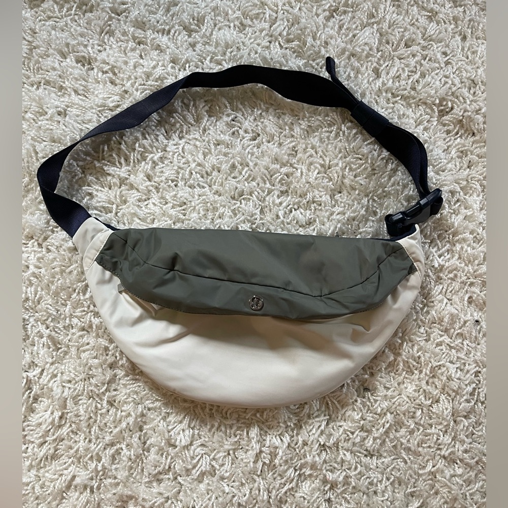 Lululemon belt bag 3.5L